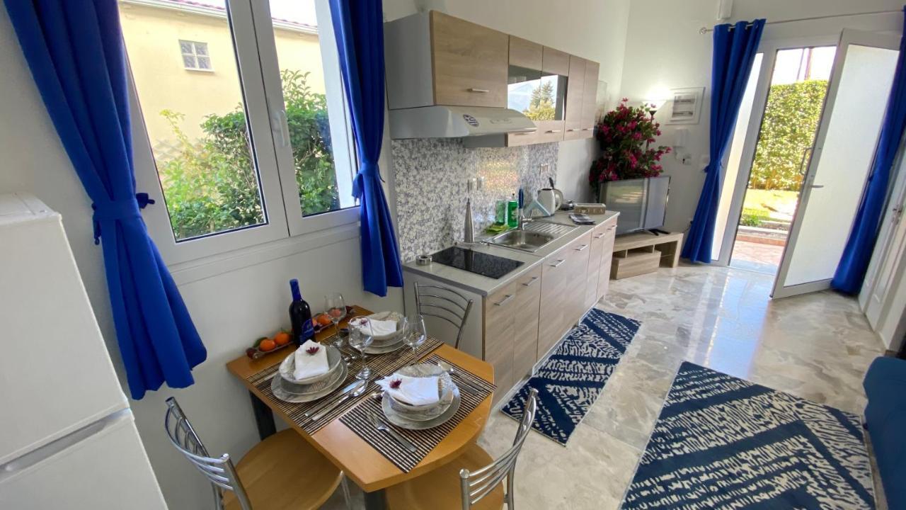 Patras Blue Suite Εξωτερικό φωτογραφία